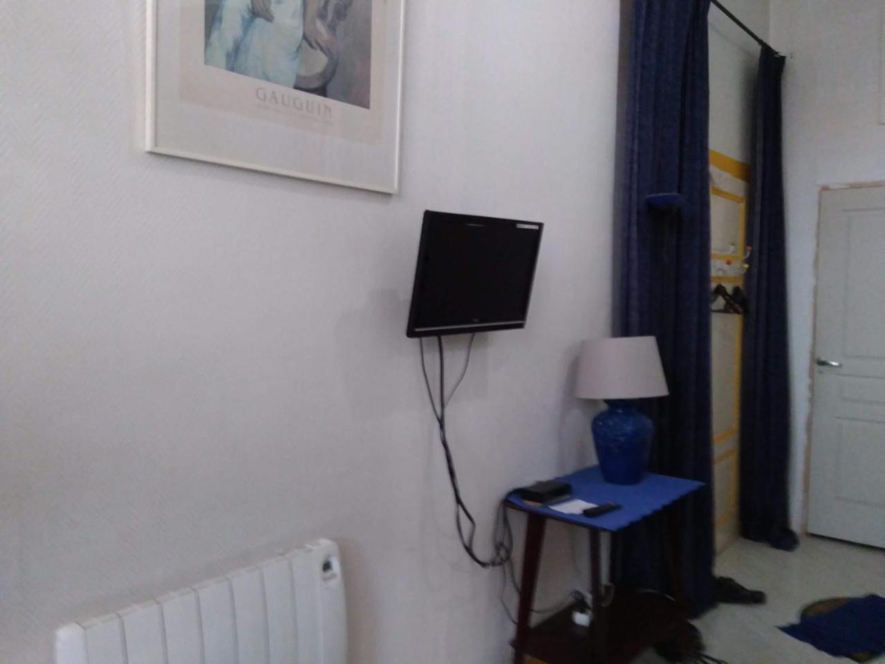 Chambres Les Soyeuses Лион Экстерьер фото