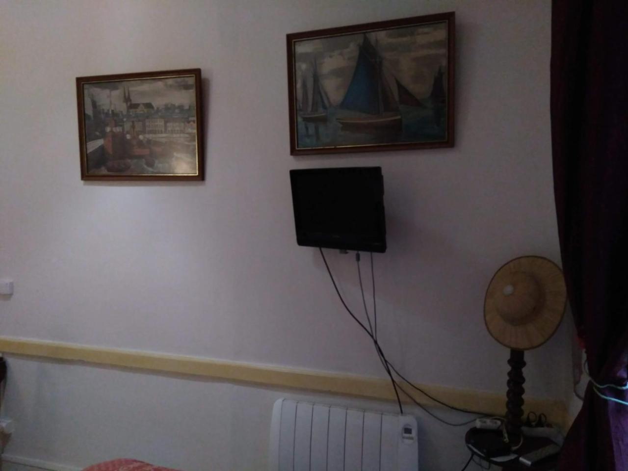 Chambres Les Soyeuses Лион Экстерьер фото