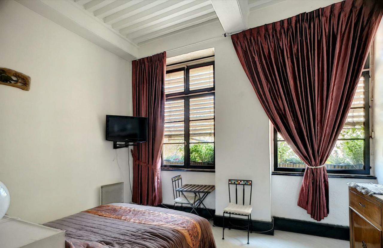 Chambres Les Soyeuses Лион Экстерьер фото